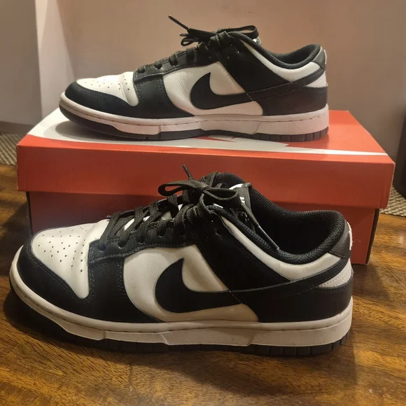 Nike Men’s Black and White Low-Top Sneakers — Two-Tone Swoosh Design - Picture 1 of 3